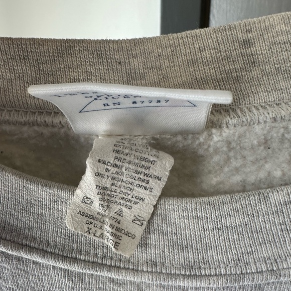 Vintage Champion Gray Graphic Sweatshirt - Picture 3 of 3